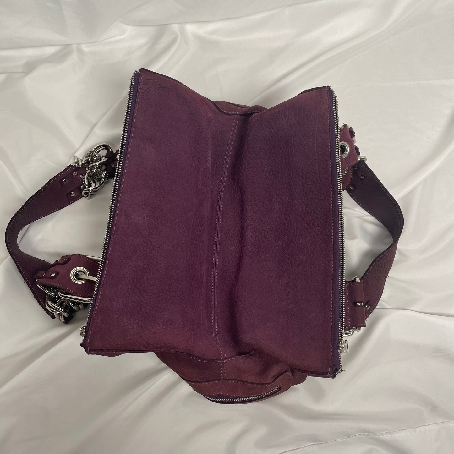 CHLOÉ F/W 2003 suede chain bag