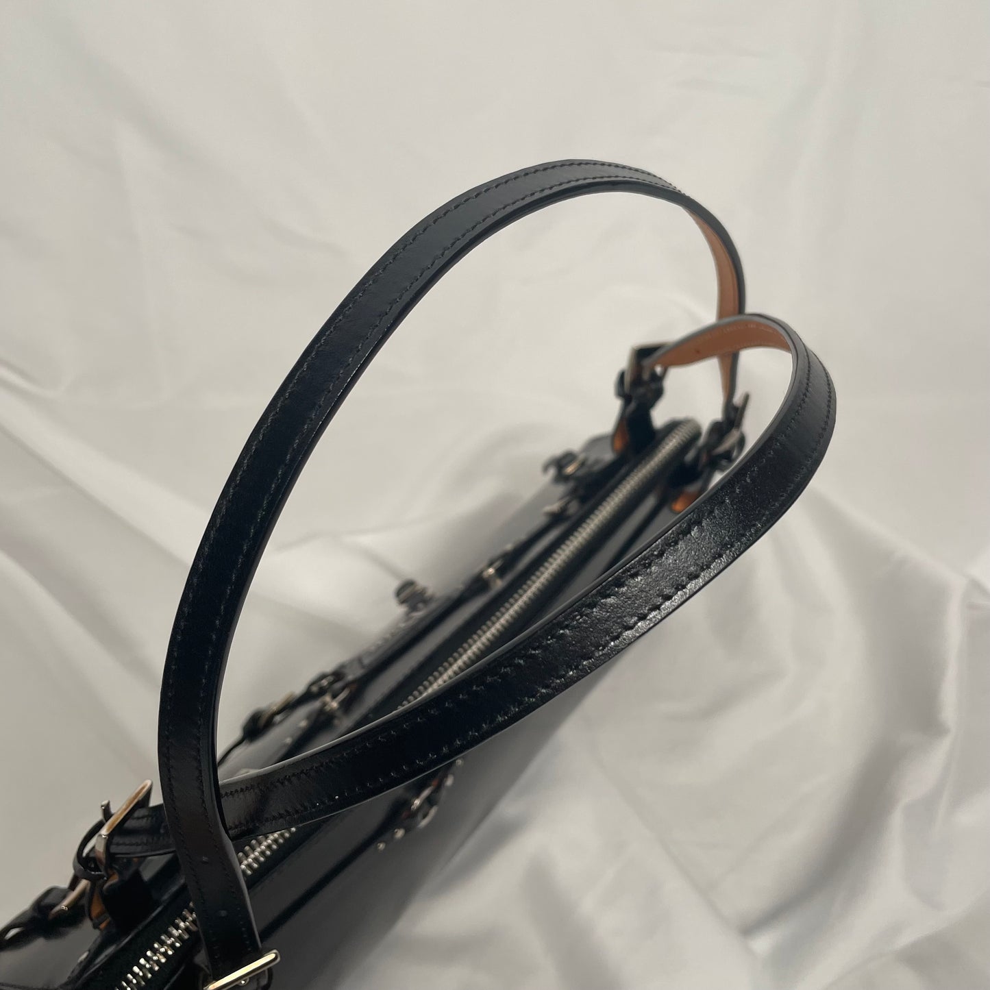 DIOR FW RTW 2003 Bondage shoulder bag