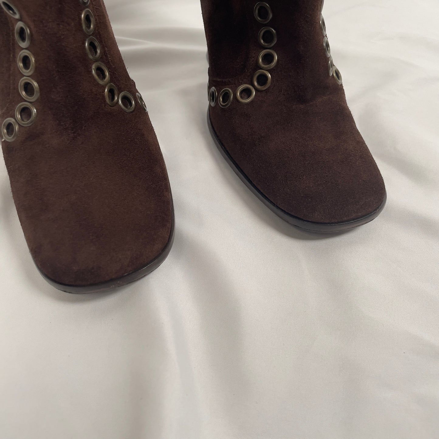 Dolce & Gabbana butterfly grommet heeled boots (36EU)