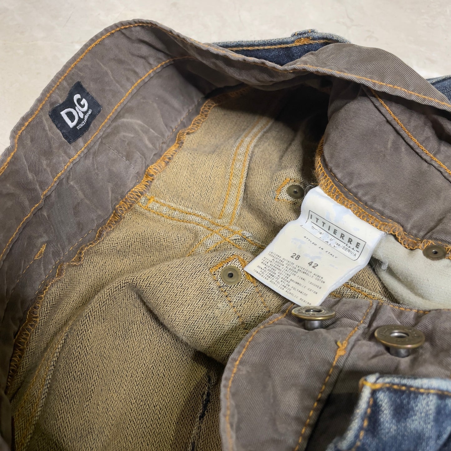 DOLCE & GABBANA "un-button" denim jeans