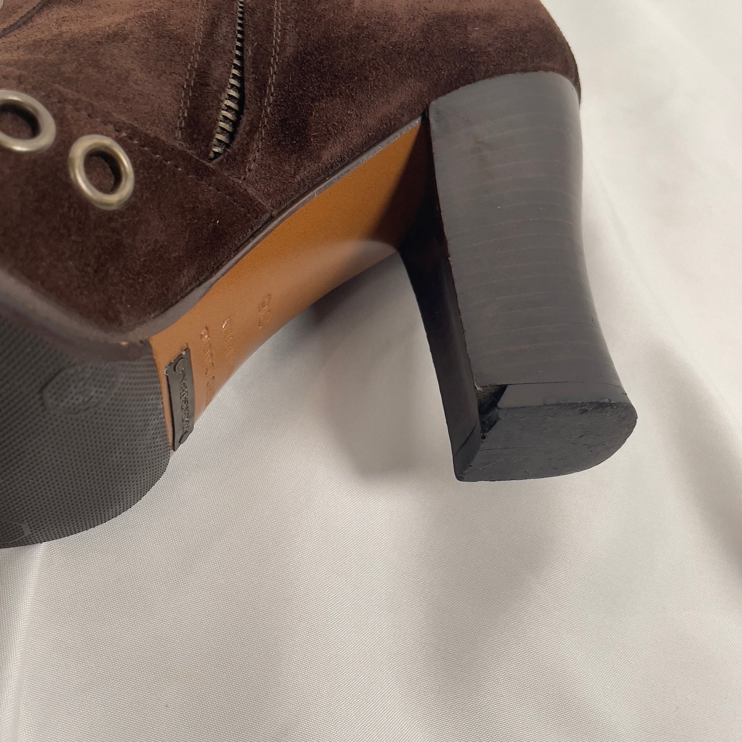 Dolce & Gabbana butterfly grommet heeled boots (36EU)