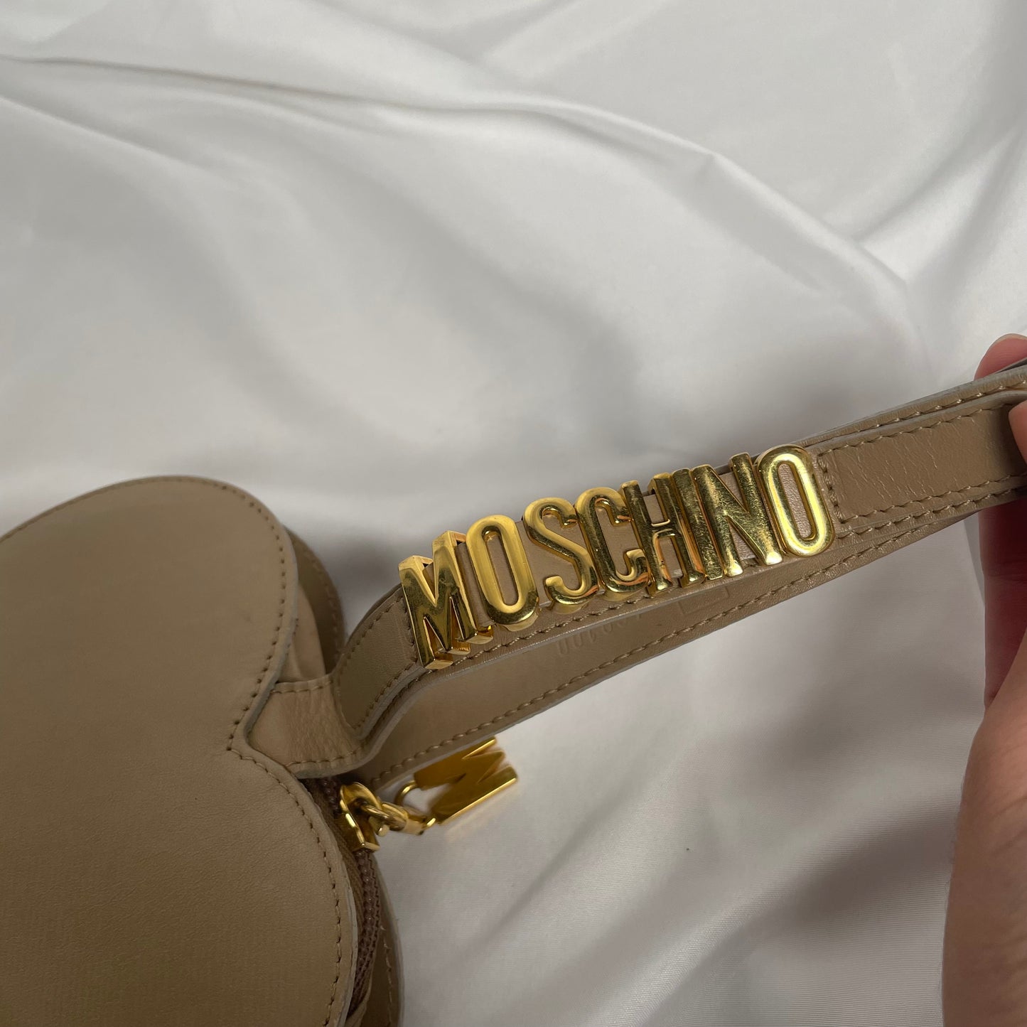 MOSCHINO C.1994 Heart bracelet bag