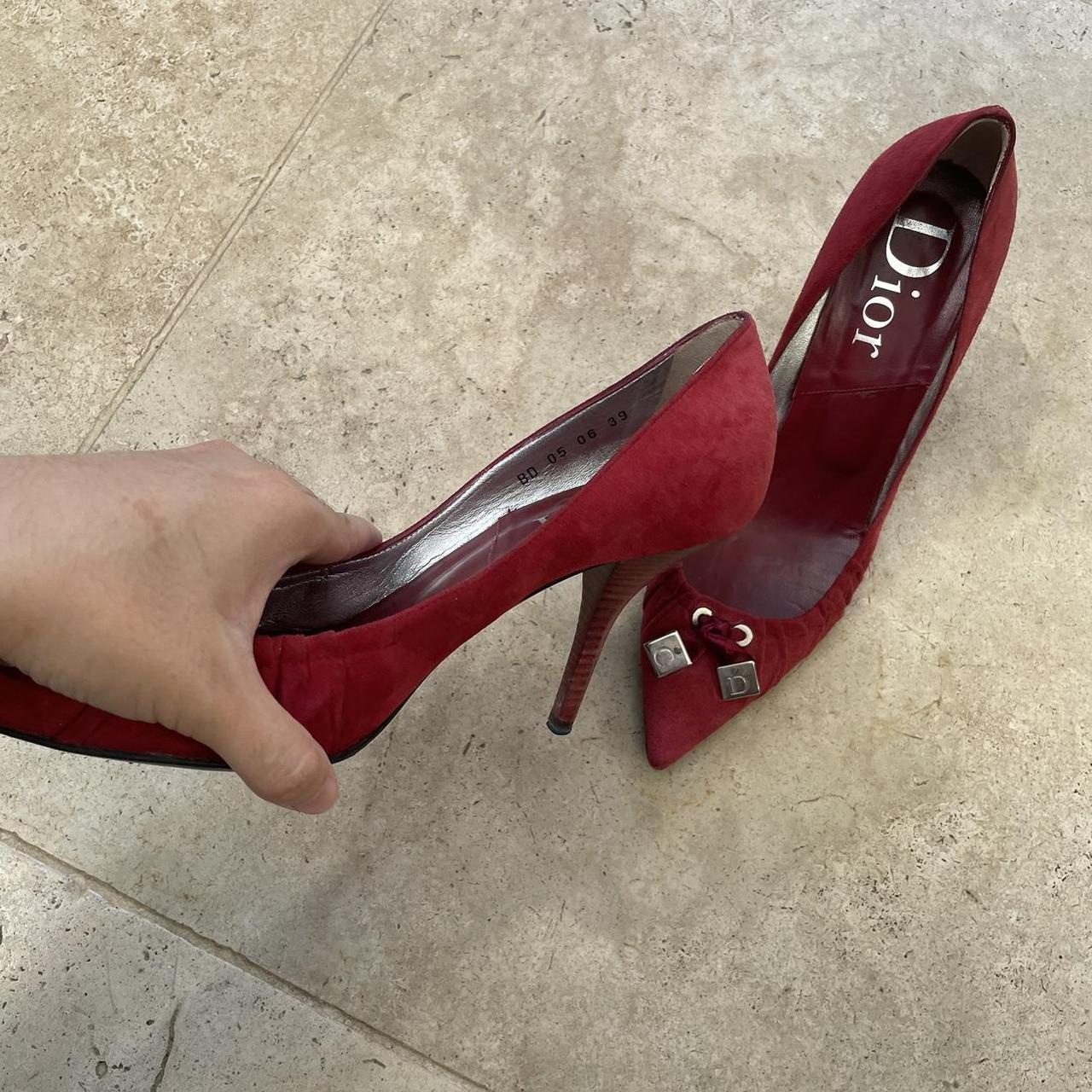Dior suede dice bow heels in red (EU39)