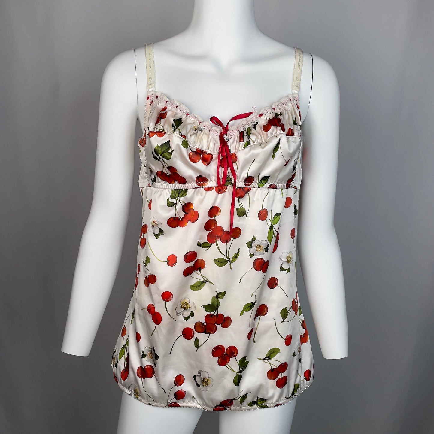 D&G cherry milkmaid two piece (4IT/XL)