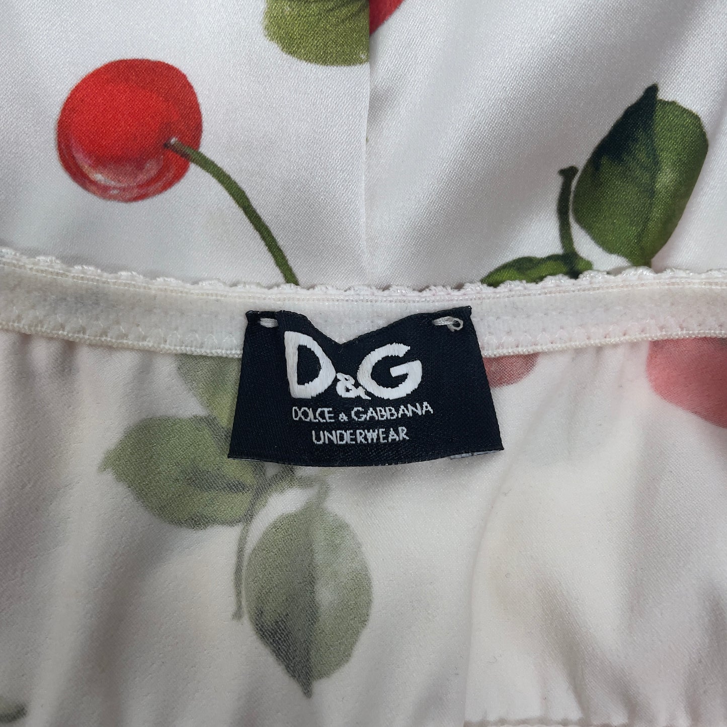 D&G cherry milkmaid two piece (4IT/XL)