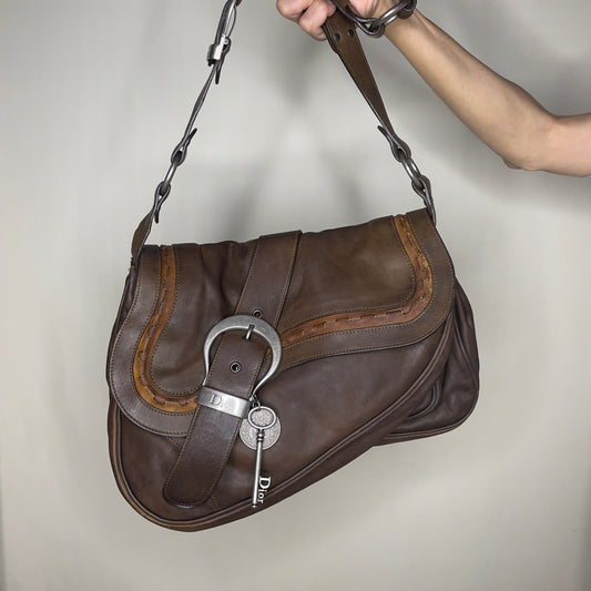 DIOR SS 2006 RTW Gaucho double flap in brown