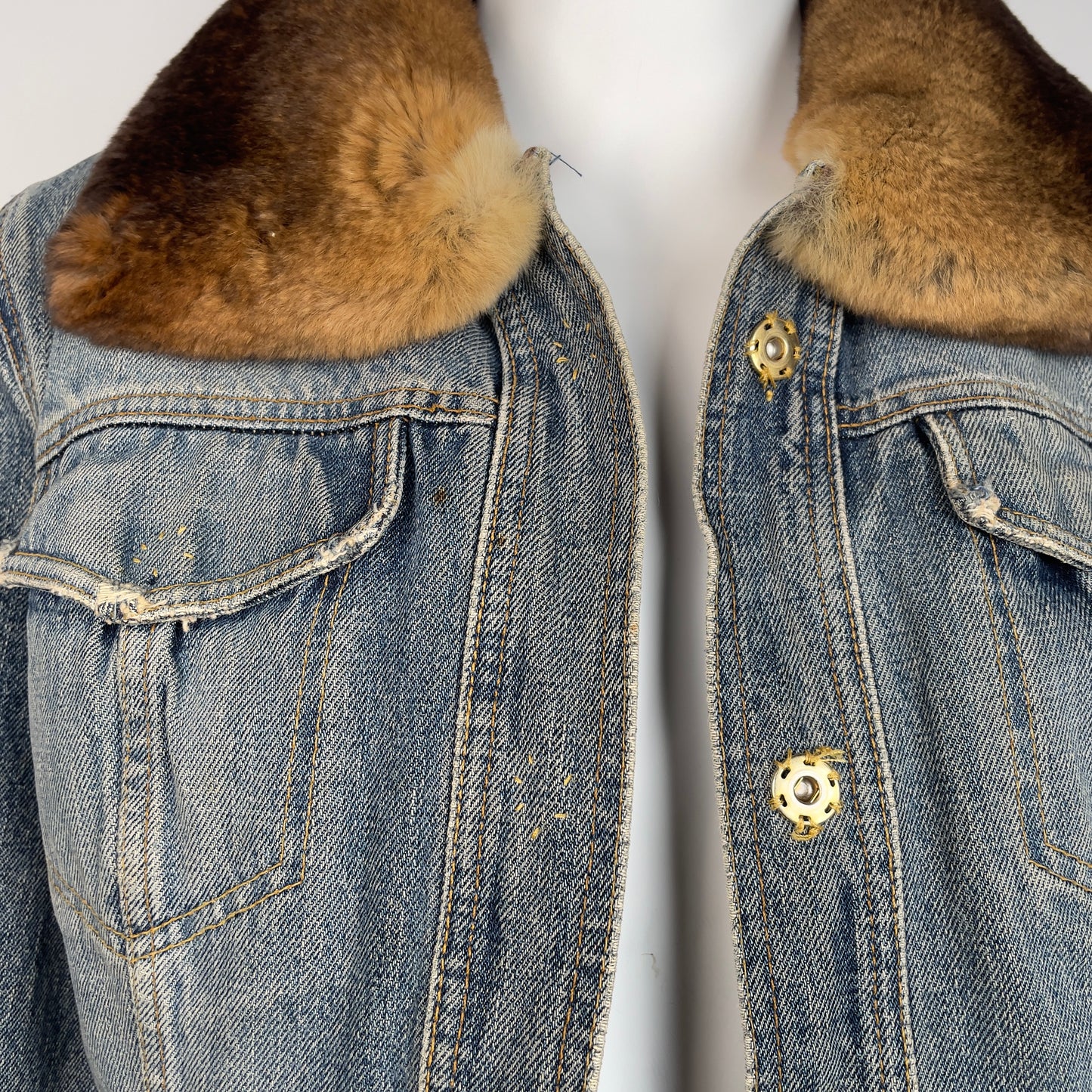 Dolce Gabbana 90's denim jacket with fur (S)