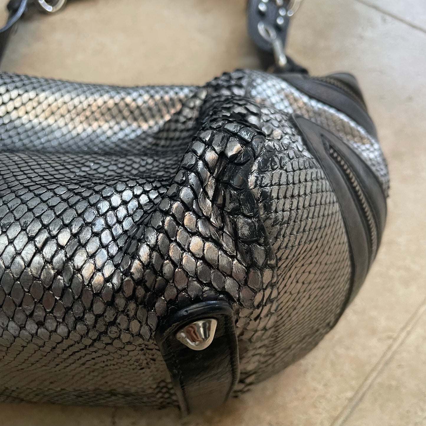 Chloe chain crossbody bag in chrome Python