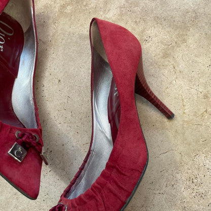 Dior suede dice bow heels in red (EU39)